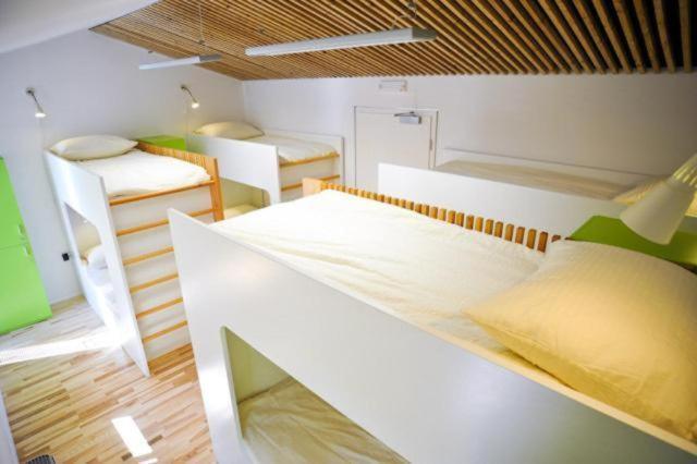 Youth Hostel Ajdovščina Buitenkant foto