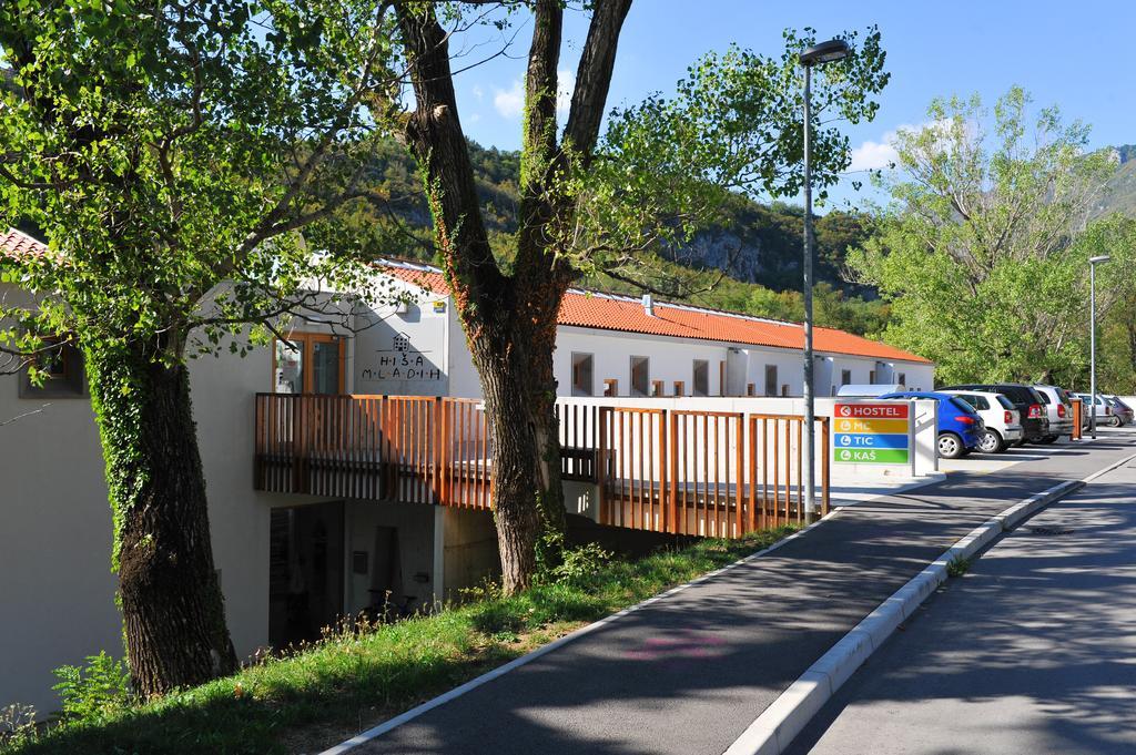Youth Hostel Ajdovščina Buitenkant foto